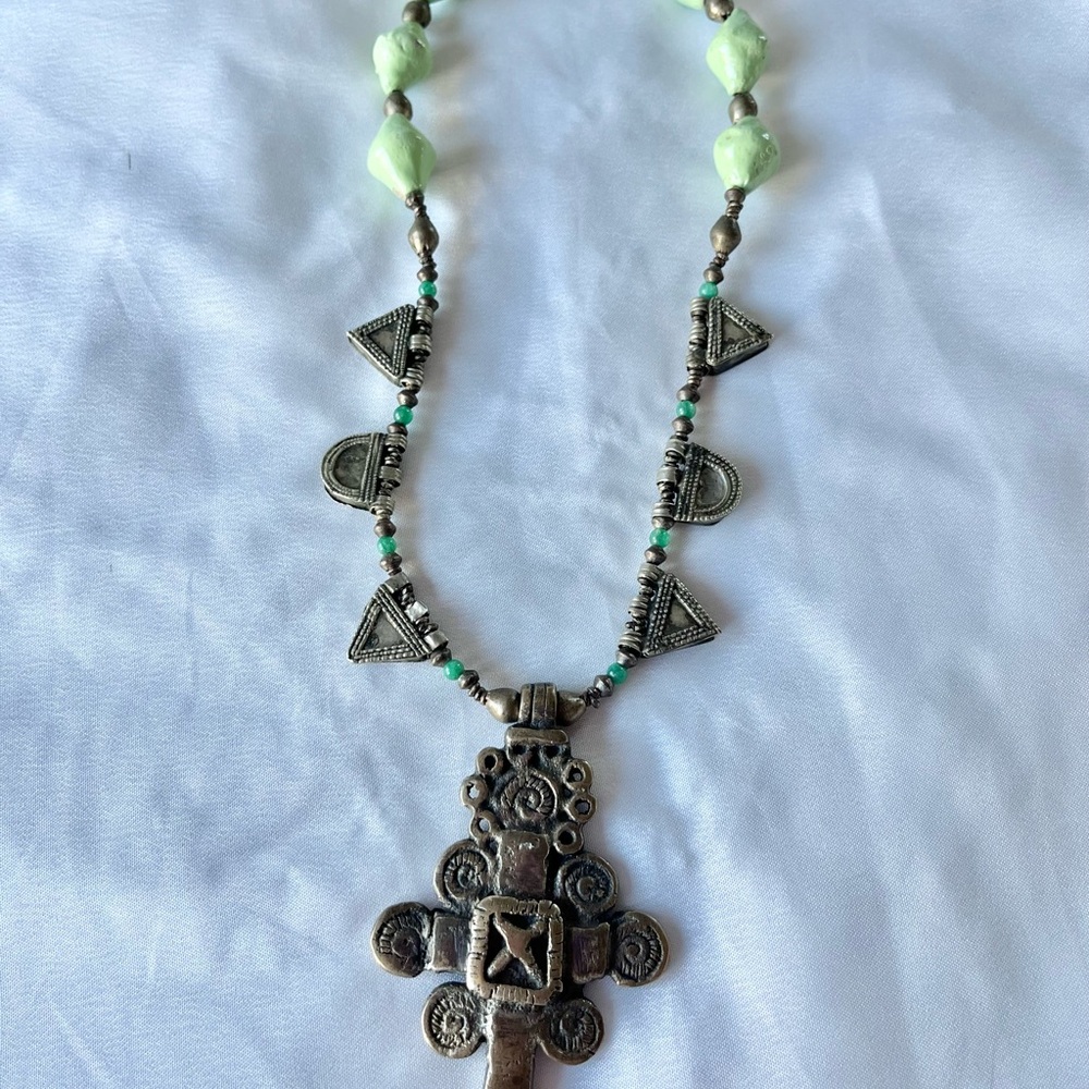 Akola Uganda Green Bead And Cross Necklace Preloved